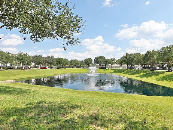 4th image of 4946 Vista Village Ln