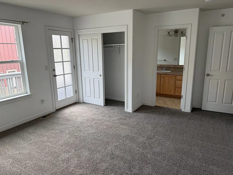 533 Laramie Blvd — Photo 12