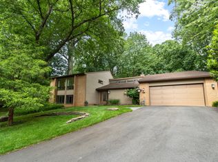 7329 Hooking Rd, Mc Lean, VA 22101