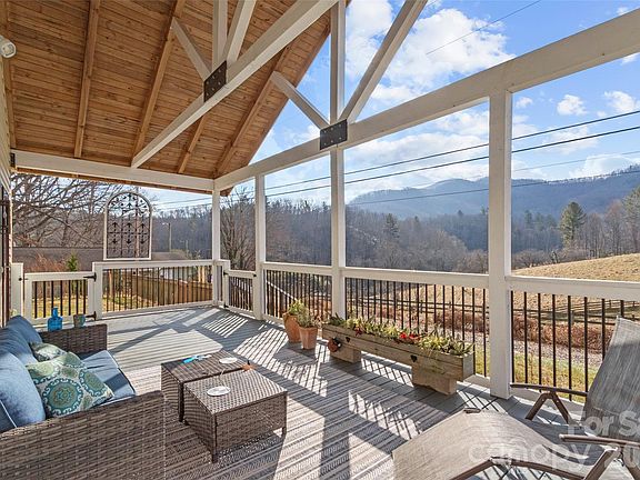 5th image of 274 White Oak Cir