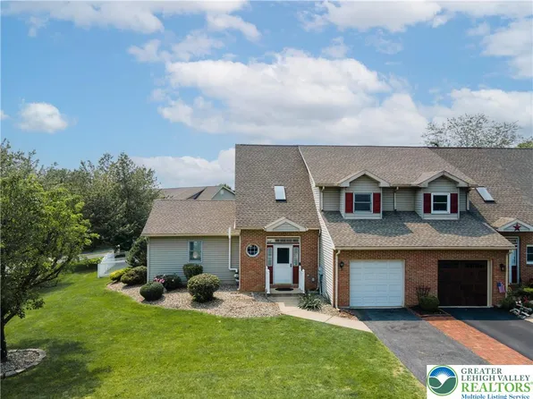 1411 Howard Ln, Easton, PA 18045