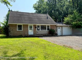 5927 Hughes Rd, Lansing, MI 48911