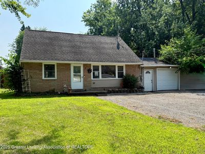 5927 Hughes Rd, Lansing, MI, 48911