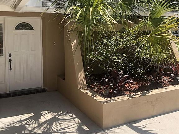 2nd image of 135 Country Villas Dr
