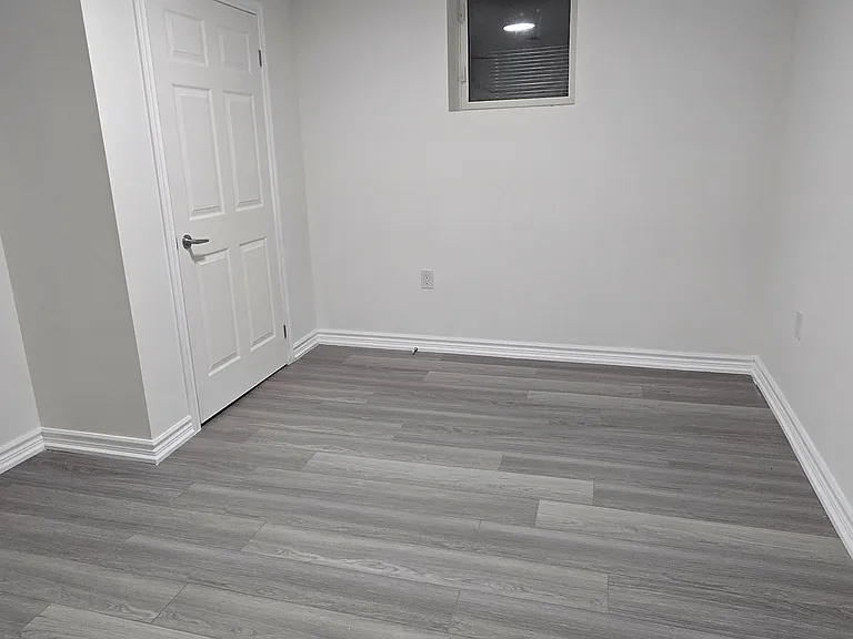 36 Crombie St — Photo 7