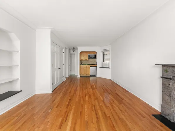 436 East 58th Street image 3 of 11