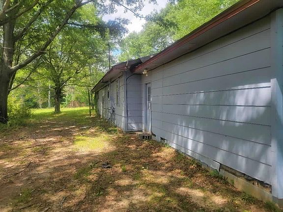 2nd image of 44 Red Bird Ln