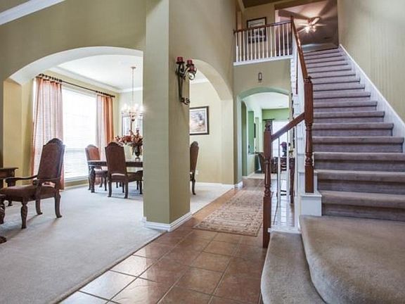 2nd image of 1205 Northglen Ct