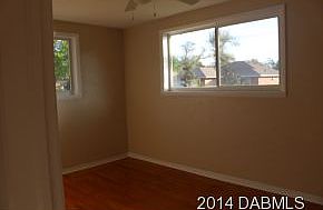 5th image of 926 Jasmine Ave