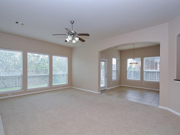 4th image of 5411 Beacon Springs Ln
