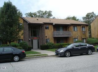 27 Riverview Dr, Bridgeport, CT 06606