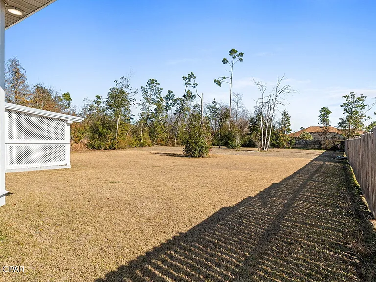 1041 Plantation Dr — Photo 16