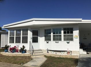 300 Papaya Ln, Largo, FL 33770