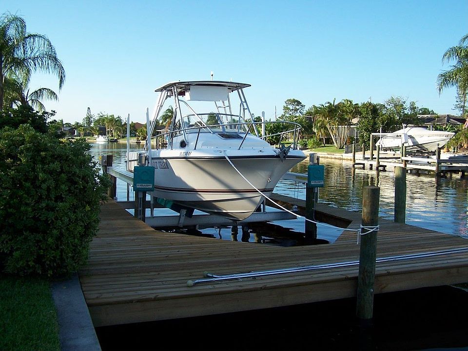 Dock 
