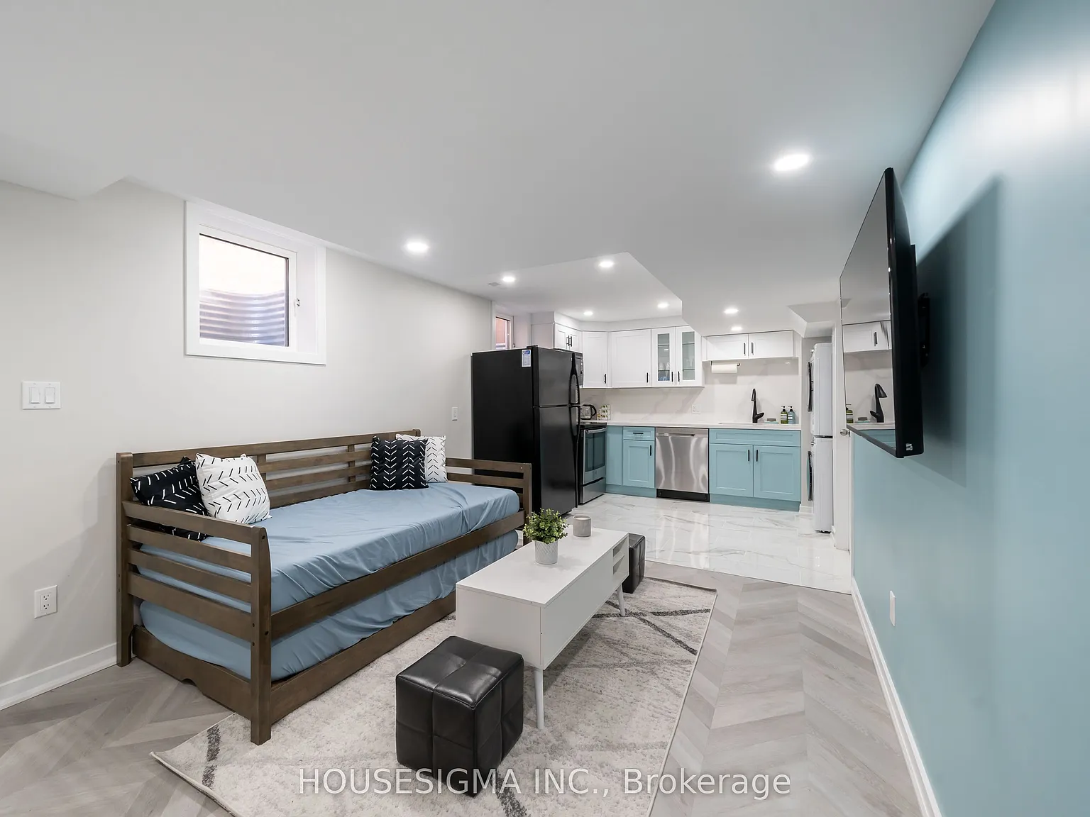 1 bed, $2,000 — Photo 3