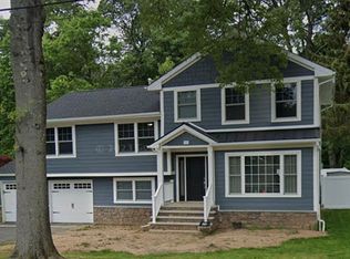 25 Ascot Way, Summit, NJ 07901