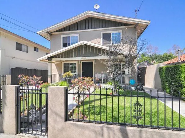 389 E Ashtabula St, Pasadena, CA 91104