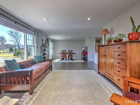 4th image of 439 Waverly Road