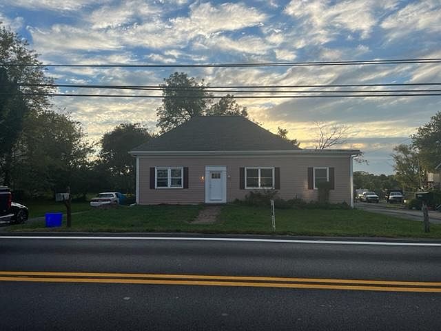 Right side of house duplex