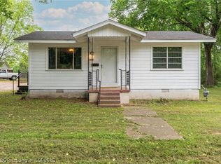 116 S Express St, Paris, AR 72855