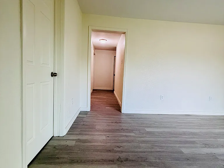 2317 Walnut St #2317 — Photo 8