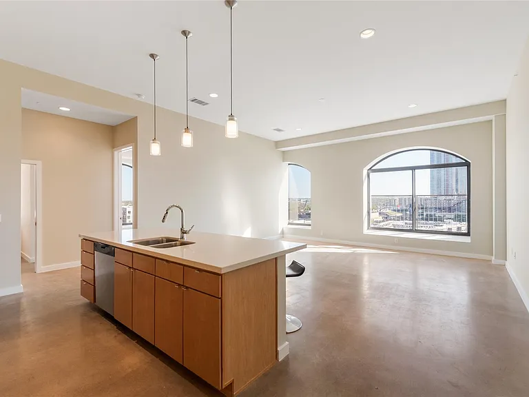 507 Sabine St #707 — Photo 10