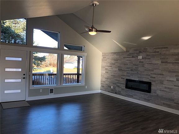 4th image of 336 Canal Dr NE