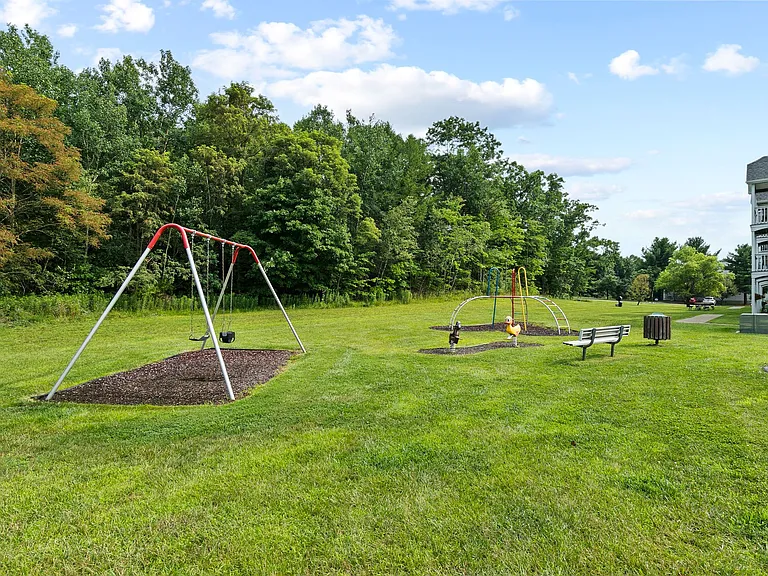 608 Wildflower Dr — Photo 15