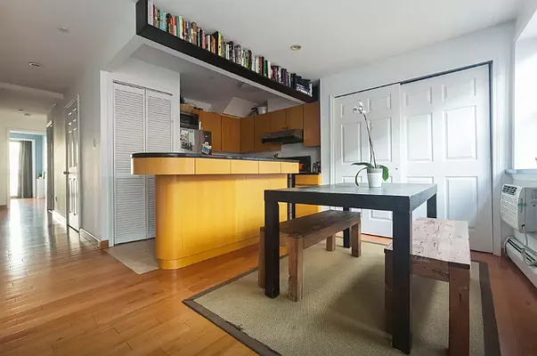 Rented by Veracity NYC LLC | media 29