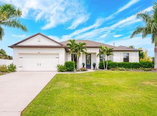 12815 Sugar Ct, Grand Island, FL 32735