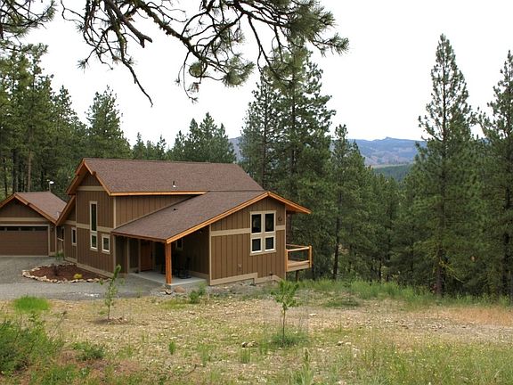 Nice ridgline views in the background.