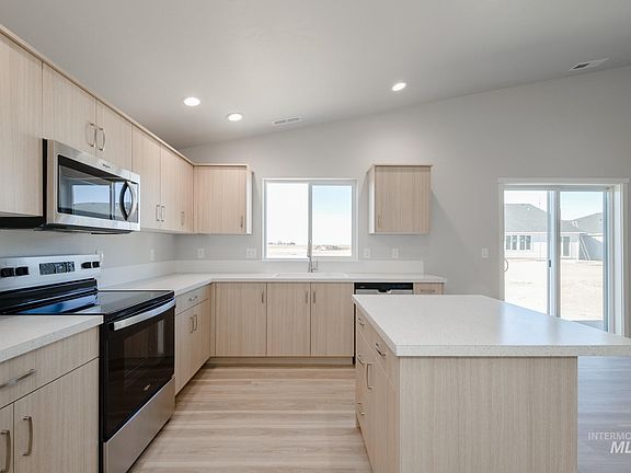 7th image of this home