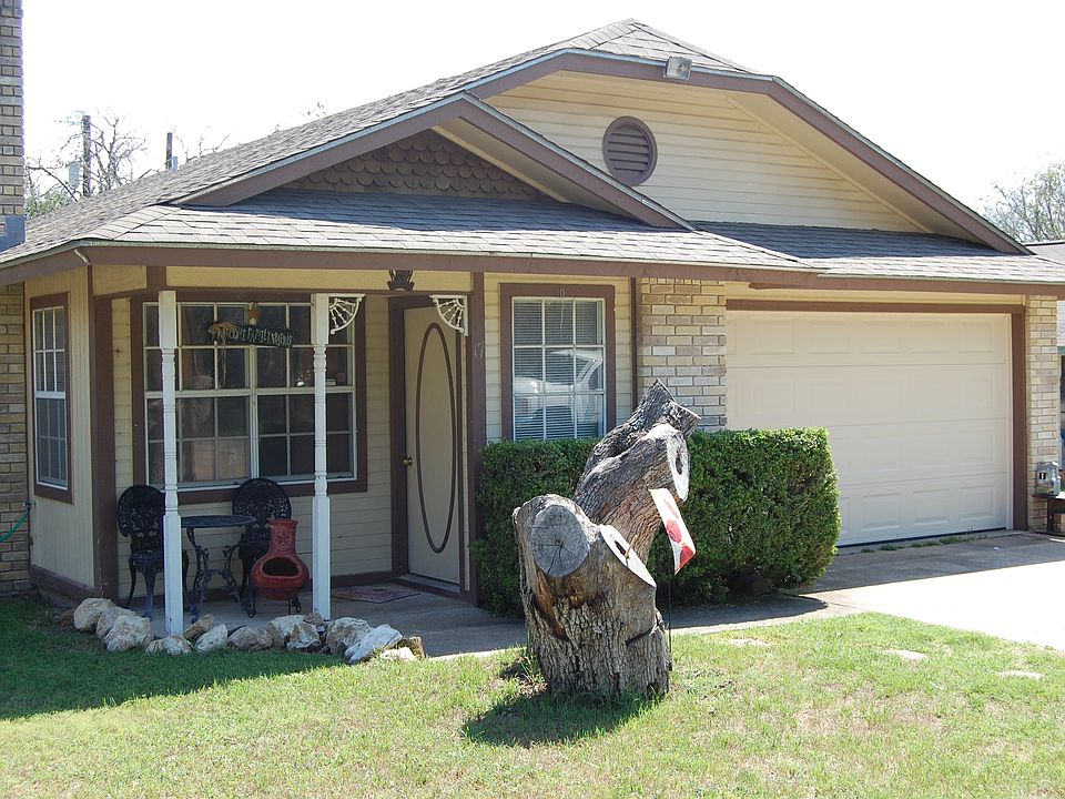 1st image of 18 Branding Iron Dr