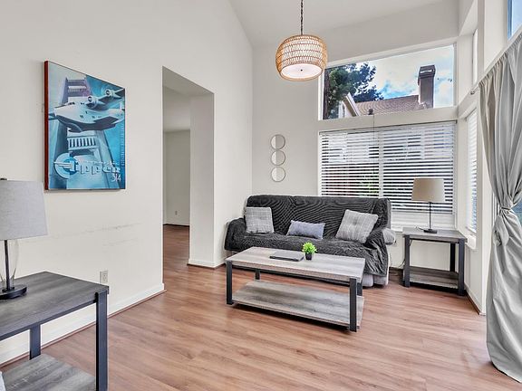 4th image of 16 Arrowhead Court