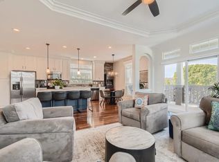 4870 1/2 Old Cliffs Rd, San Diego, CA 92120