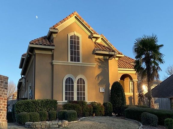 4th image of 924 Jasper Ln