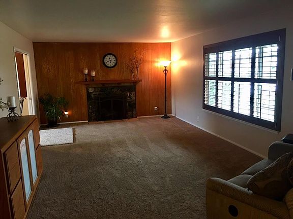 3rd image of 1659 Willowmont Ave
