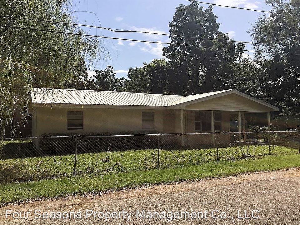 1st image of 1104 Hardy Ave