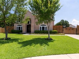 1046 Oak Valley Ct, Keller, TX 76248