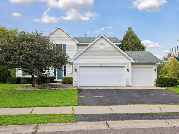 4635 Queensland Ln N, Plymouth, MN 55446