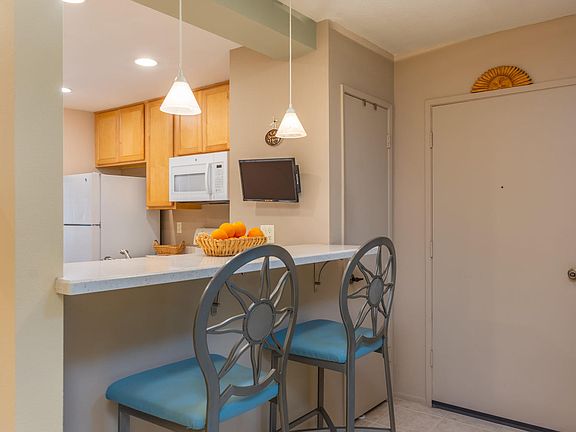 2nd image of 3114 Village 3