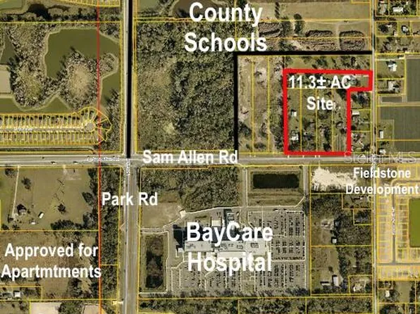 2702 E Sam Allen Rd, Plant City, FL 33565
