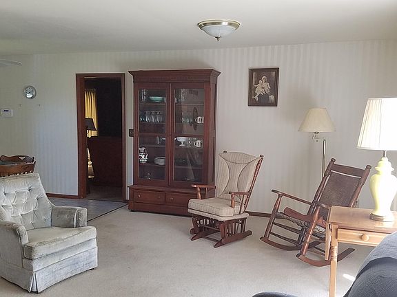 4th image of 617 W Leawood Dr