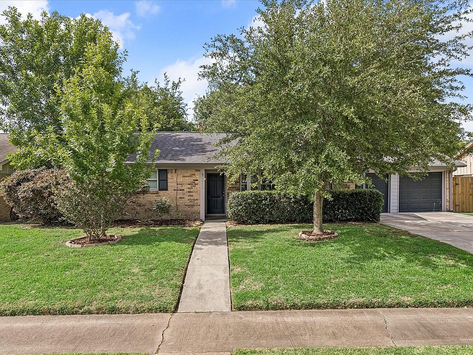 1st image of 5811 Spruce Forest Dr