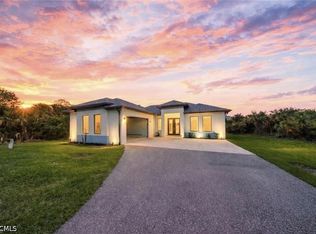 808 37th Ave NW, Naples, FL 34120