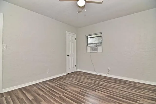 2520 E Jefferson St #A — Photo 15