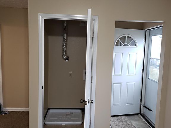 4th image of 485 Carver St NW