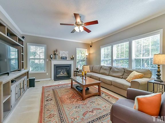 5th image of 2205 Woodbury Dr