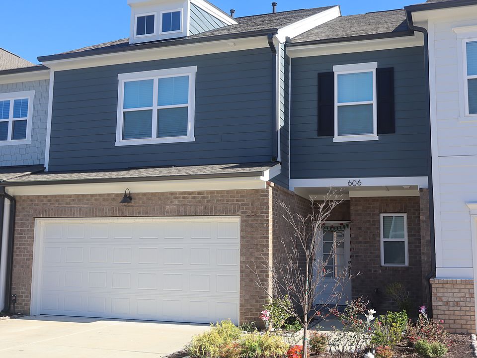 1st image of 606 Mount Blanc Way