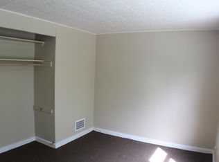 2 Tarkington Ct, Tonawanda, NY 14150
